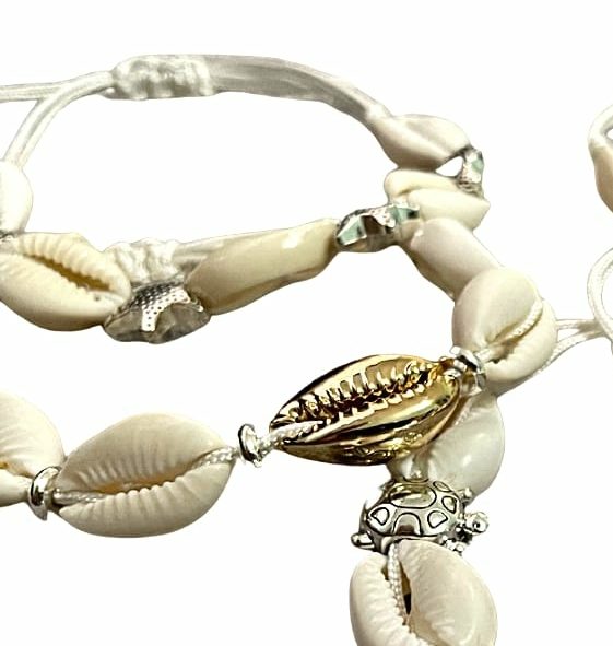 Shell Bracelet - "Gold Shel"